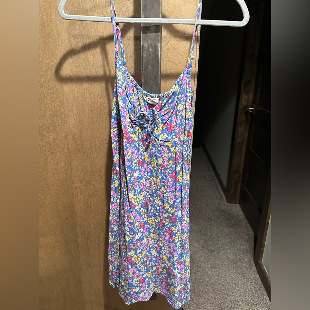 Billabong floral dress